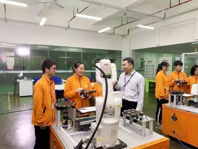 高考進(jìn)行時(shí)!珠海一職實(shí)驗(yàn)學(xué)校?？忌鷤兏?ldquo;粽&rdquo;狀元!